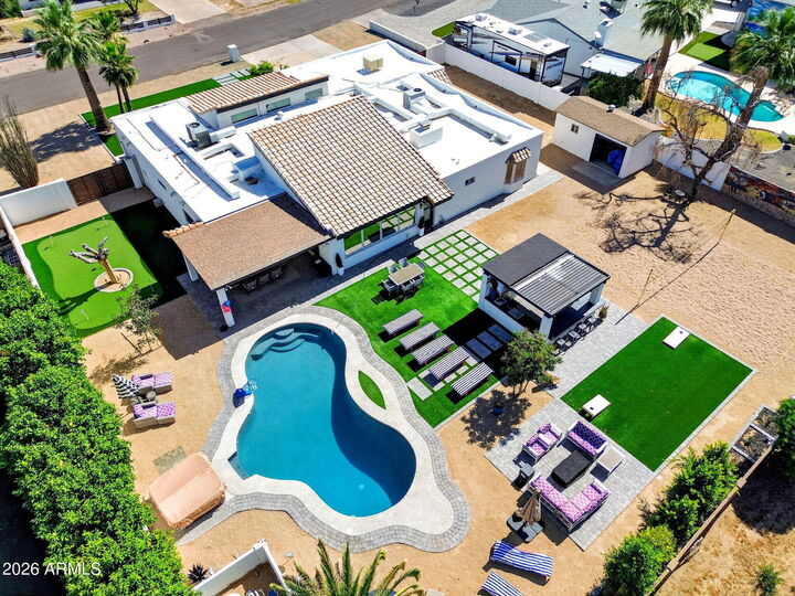 Property Photo: 7222 W John Cabot Road AZ 85308