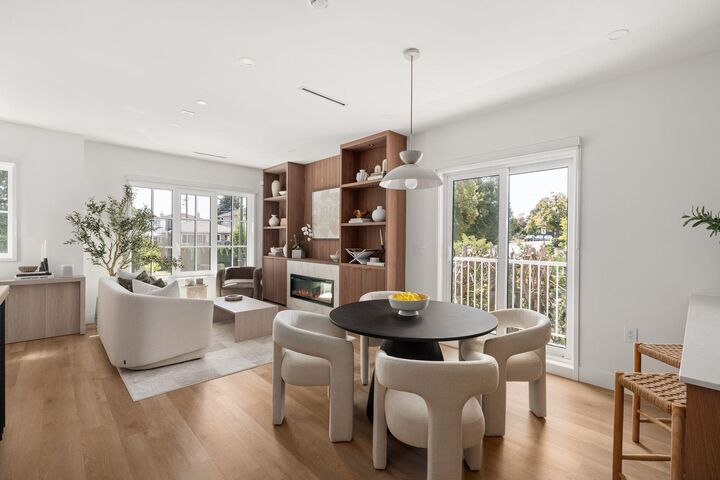 Property Photo: 2333 E 54th Avenue Sl 1 BC V5S 1X1