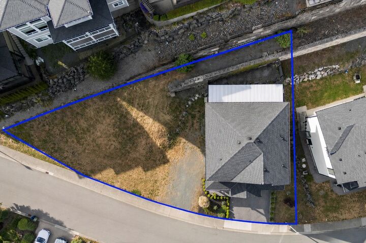 Property Photo: 5351 Abbey Crescent BC V2R 0J6