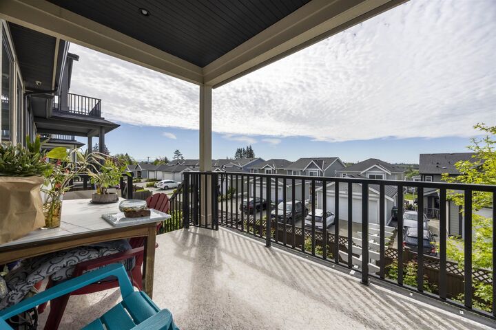 Property Photo: 16764 16A Avenue BC V3Z 0T3