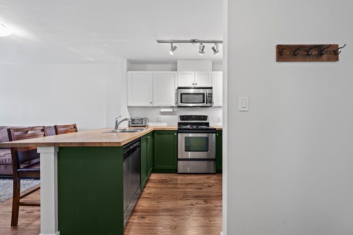 Property Photo:  315 Knox Street 312  BC V3L 0B5 