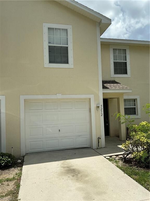 Property Photo:  5232 Glenlivet Rd  FL 33907 