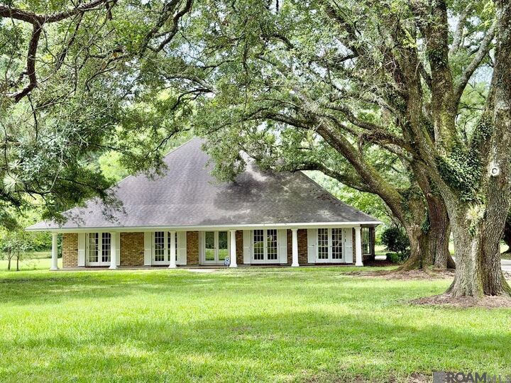Property Photo:  19170 Jefferson Hwy  LA 70817 