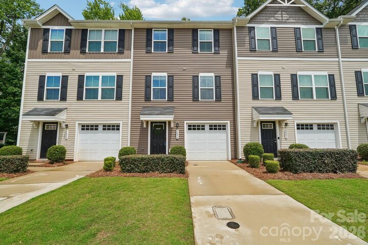 Property Photo:  5024 Winding Jordan Lane  NC 28269 