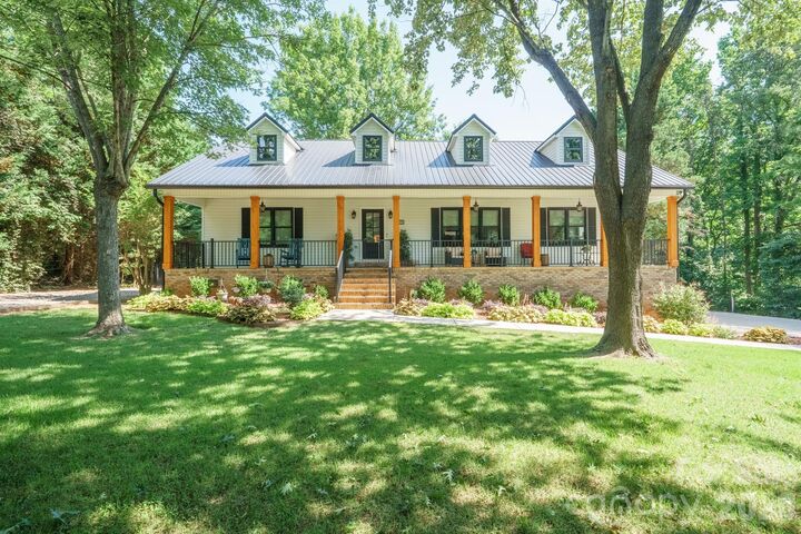 Property Photo: 2549 S Lake Shore Road NC 28037