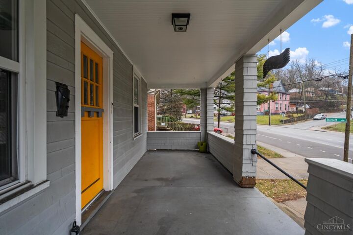 Property Photo: 2829 Glenway Avenue OH 45204