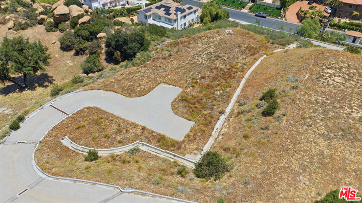 Property Photo:  11629 Poema Pl.  CA 91311 