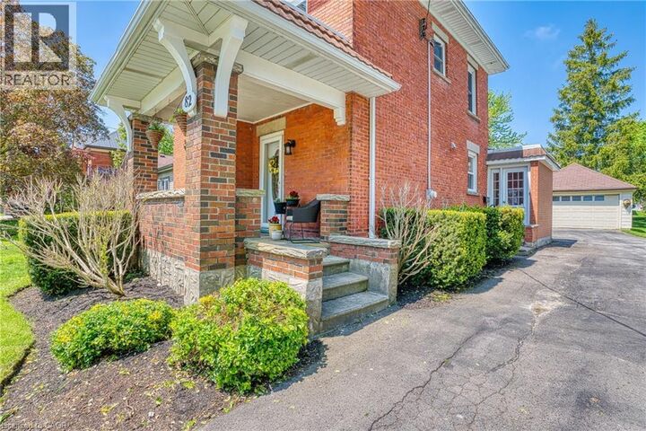 Property Photo:  82 Main Street North  ON N0K 1M0 