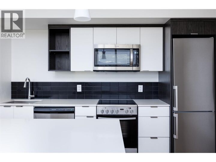 Property Photo: 615 Rutland N Road 401 BC V1X 0B3