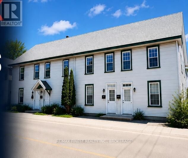 Property Photo: 301 Division Street B ON K7K 3Z7