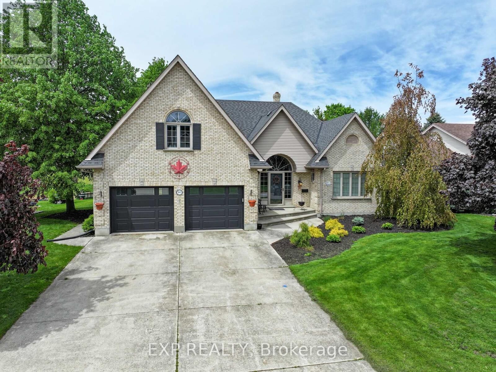 Property Photo:  90 Michelin Avenue  ON N0M 2S0 
