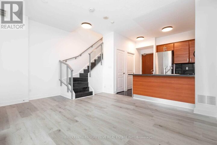 Property Photo:  1 Avondale Avenue 506  ON M2N 7J1 