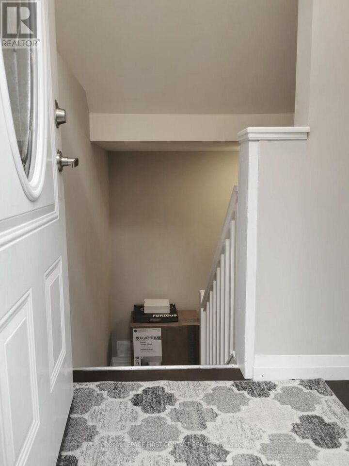 Property Photo:  193 Hanmer Street East Basement  ON L4M 6W6 
