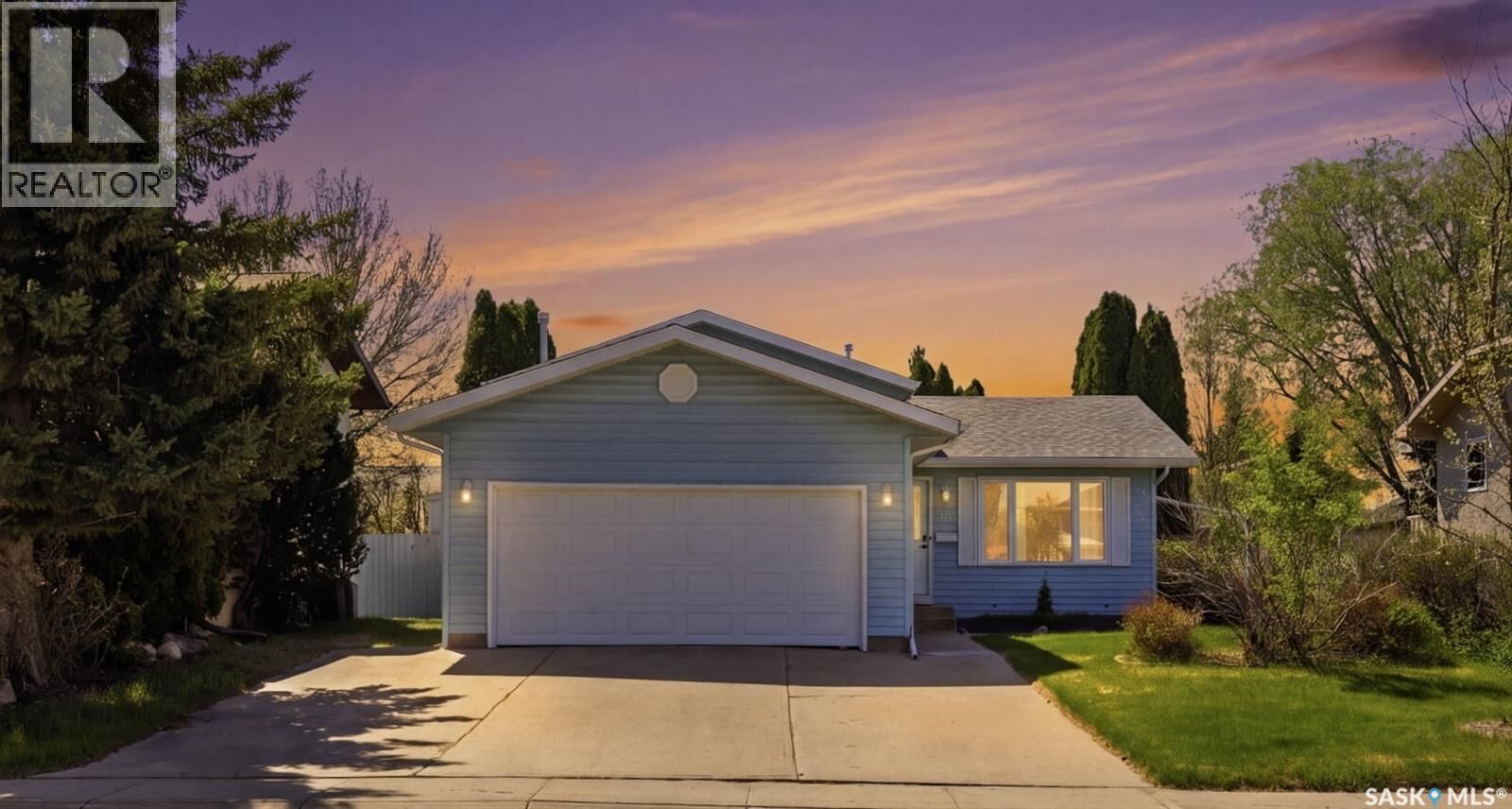 Property Photo:  230 Konihowski Road  SK S7S 1A7 
