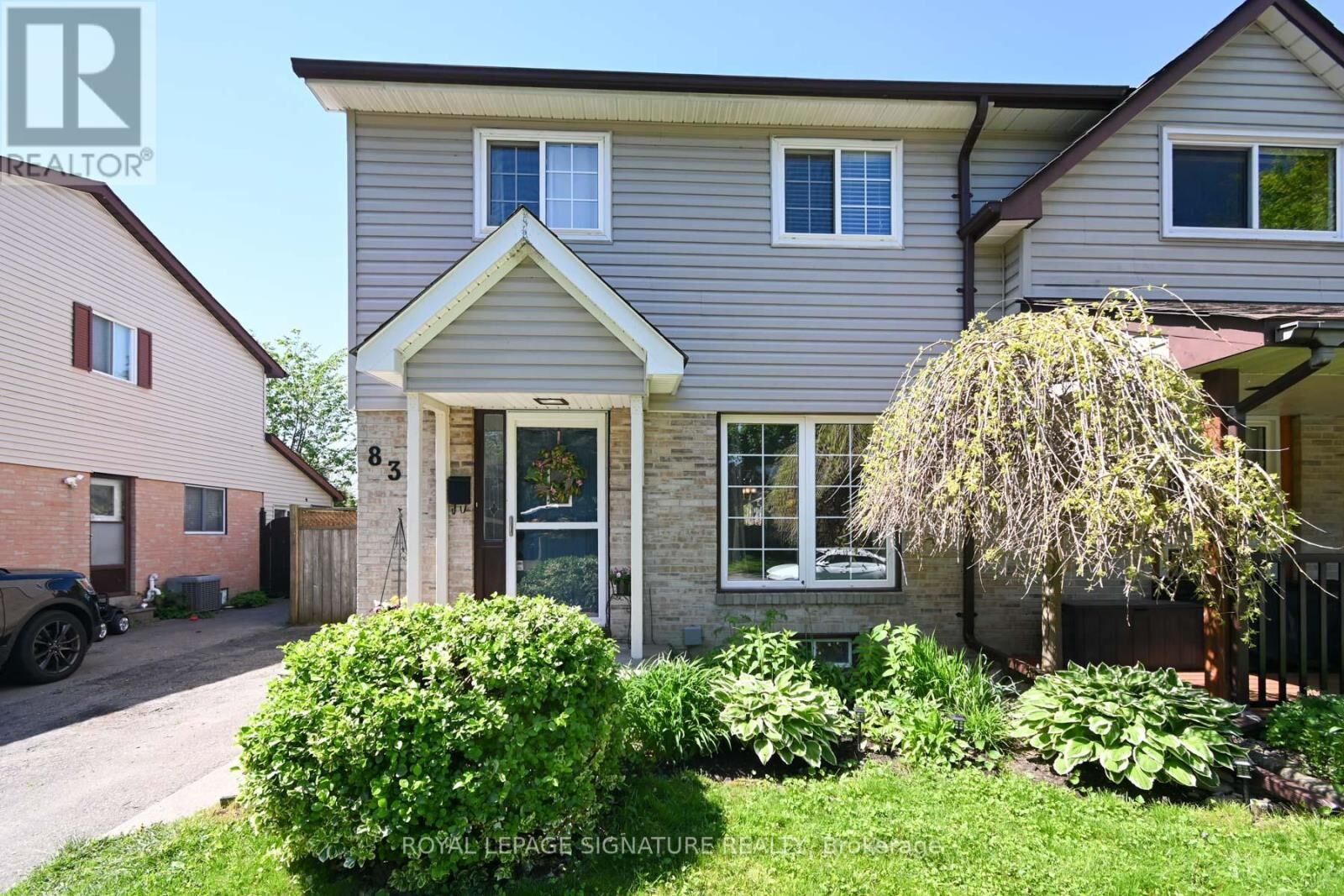 Property Photo:  830 Greenbriar Drive  ON L1G 6G6 