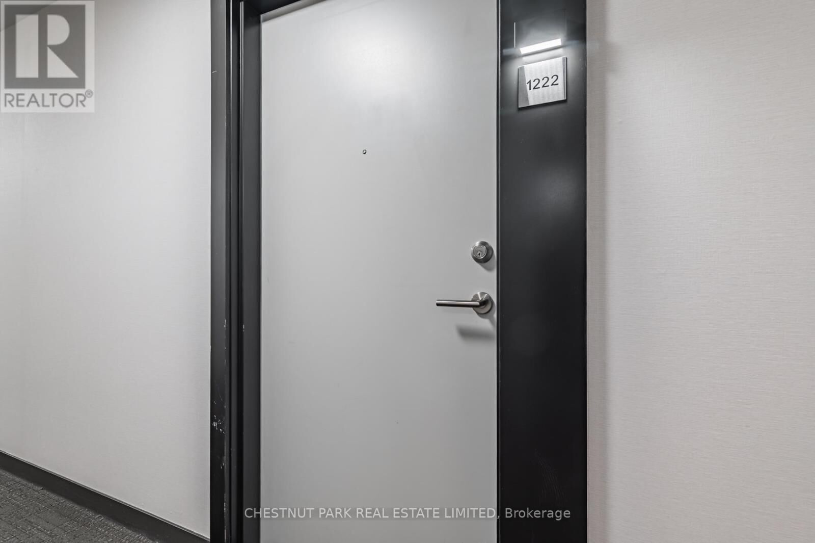 Property Photo:  2 David Eyer Road 1222  ON L4S 0N5 