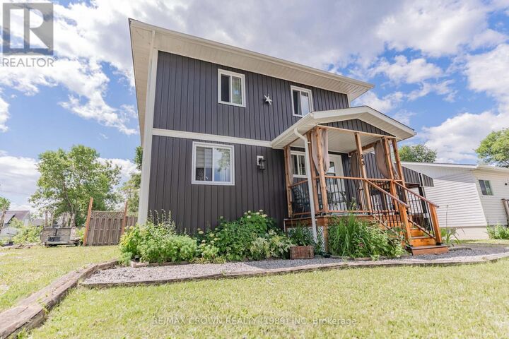Property Photo: 33 Dominion Avenue ON P5N 1N9