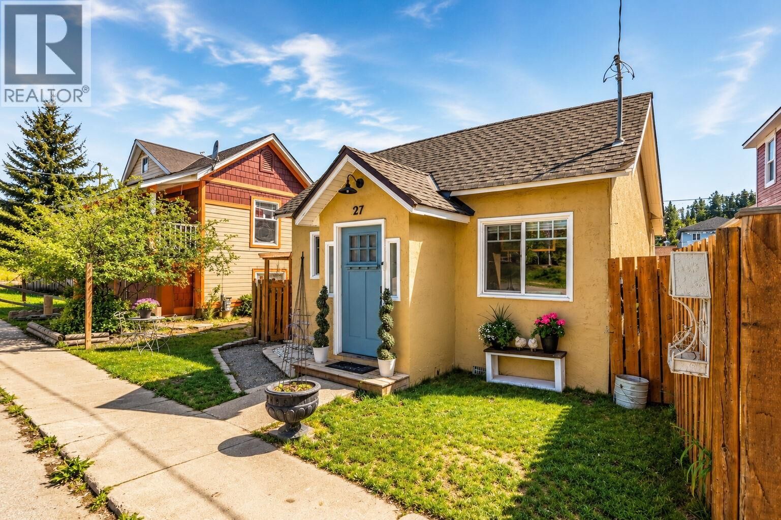 Property Photo:  27 Kenley Avenue  BC V0X 1W0 