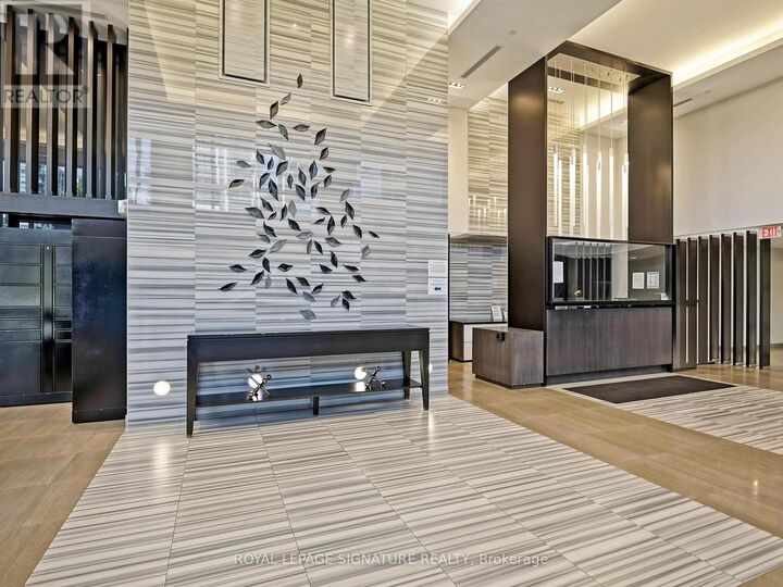 Property Photo:  55 Oneida Crescent 1210  ON L4B 0E8 