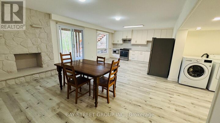 Property Photo:  5 Warlock Crescent  ON M2K 2H8 