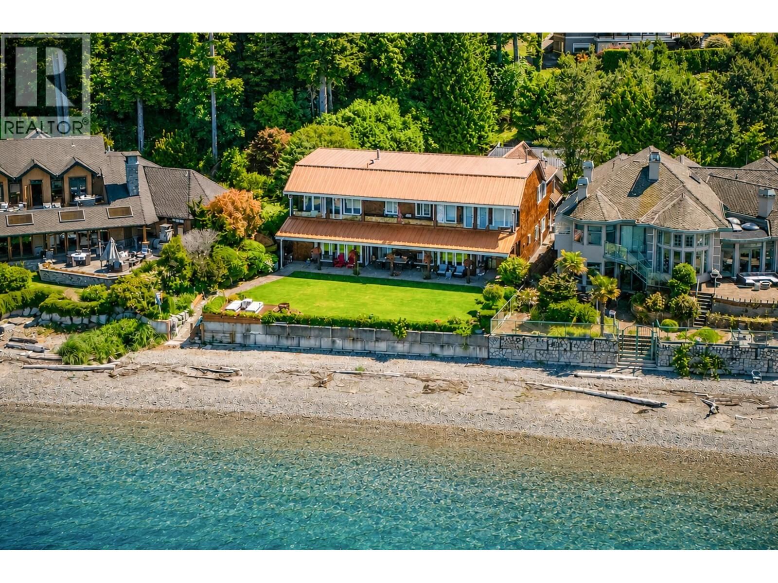 Property Photo:  768 Tsawwassen Beach Road  BC V4M 2J3 
