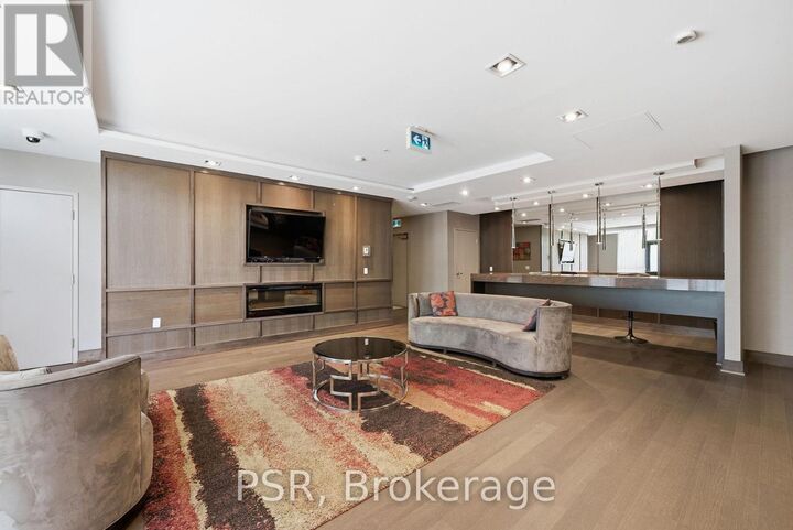 Property Photo:  5740 Yonge Street 210  ON M2N 5S3 