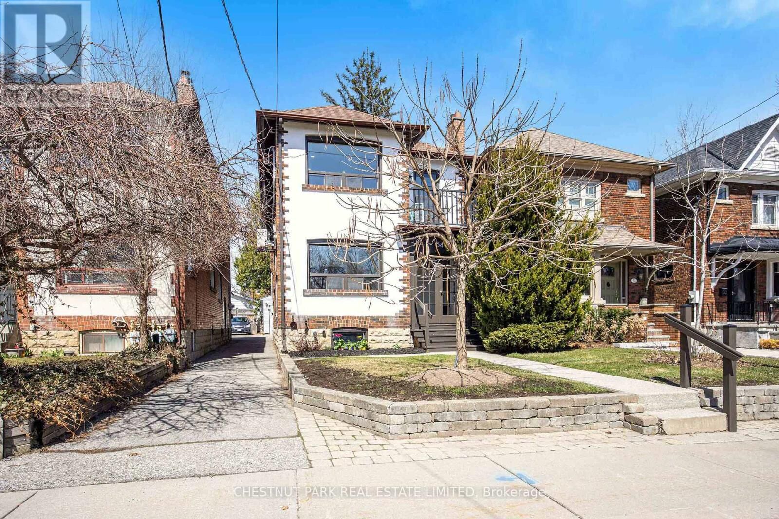 Property Photo: 54 McNairn Avenue Upper ON M5M 2H5
