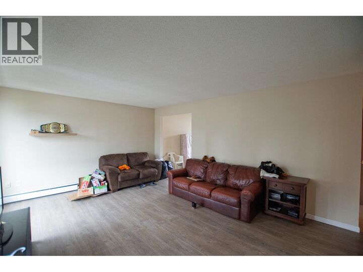 Property Photo:  2110 Oak Street  BC V2L 1V7 
