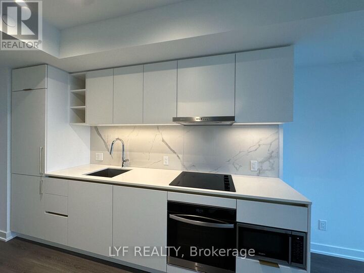 Property Photo:  8 Wellesley Street West 4810  ON M4Y 0J5 