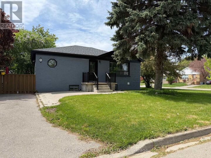 Property Photo:  4 Keats Avenue Main  ON L7G 1T4 