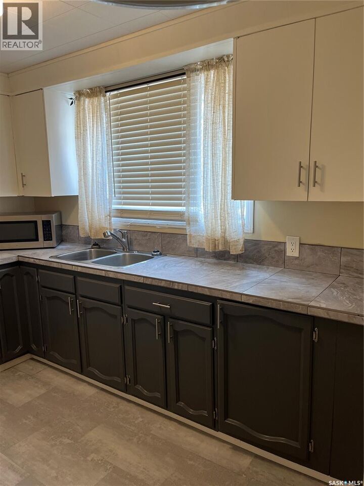 Property Photo:  67 Bradbrooke Drive  SK S3N 2Y2 