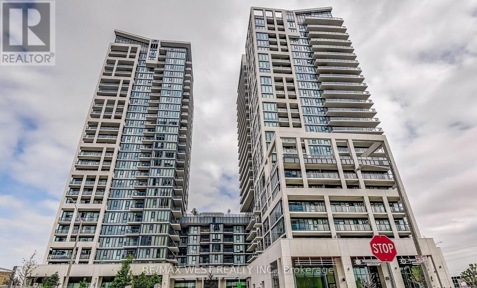 Property Photo: 9000 Jane Street 1408 ON L4K 0M6