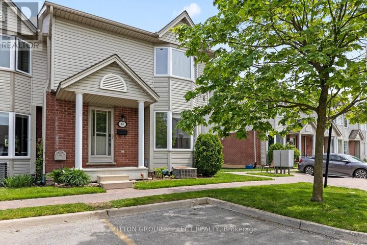 Property Photo:  20 Kernohan Parkway 16  ON N6J 4Y3 
