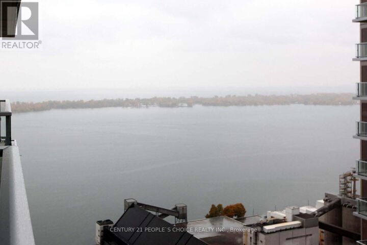 Property Photo: 20 Richardson Street South 3406 ON M5A 4J9