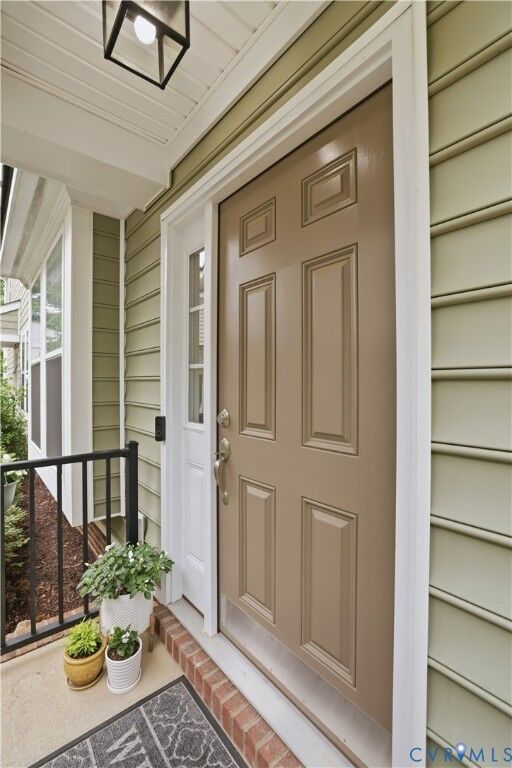 Property Photo: 7729 Battlefield 79 VA 23141