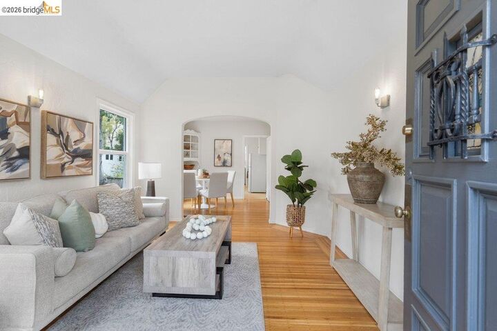 Property Photo:  408 Cornell Avenue  CA 94706 