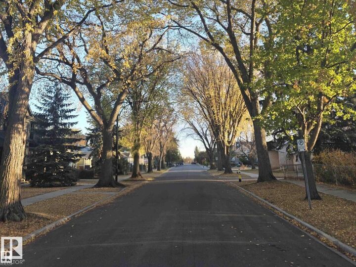 Property Photo:  7510 111 Avenue NW  AB T5B 0B7 