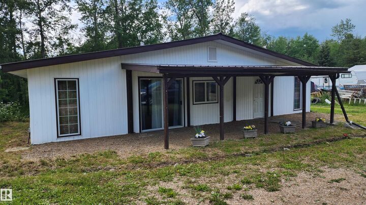 Property Photo: 174 63303 Hwy 867 AB T0A 2C0