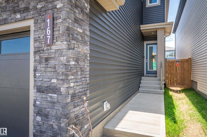 Property Photo: 167 Catria Point(E) AB T8H 3B2