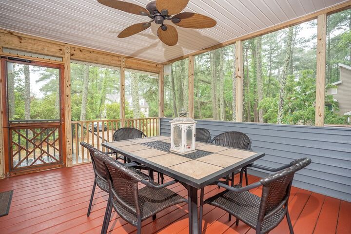 Property Photo:  5387 Oak Dr  VA 23336 