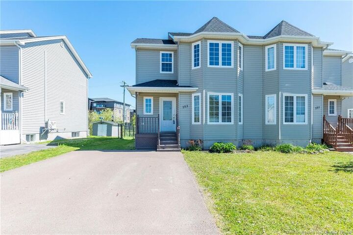 153 Ivy Road — photo 1