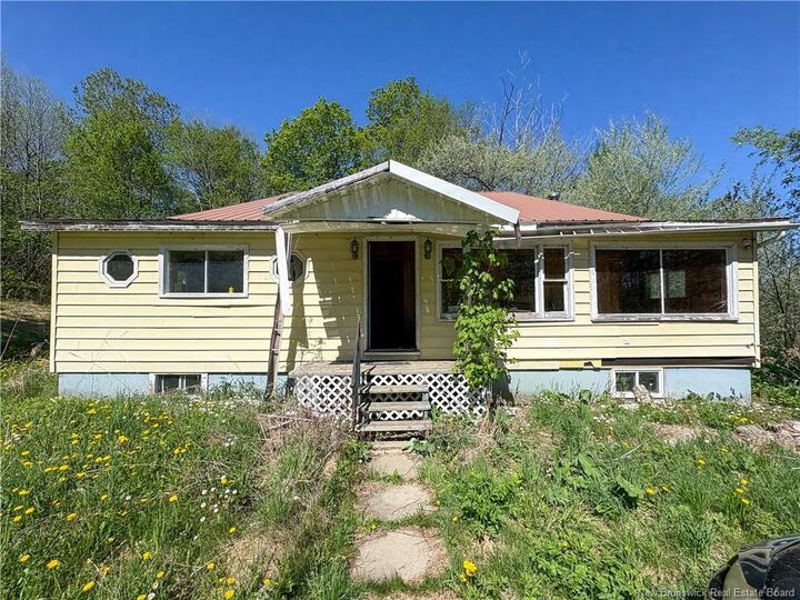 284 Main Street — photo 1