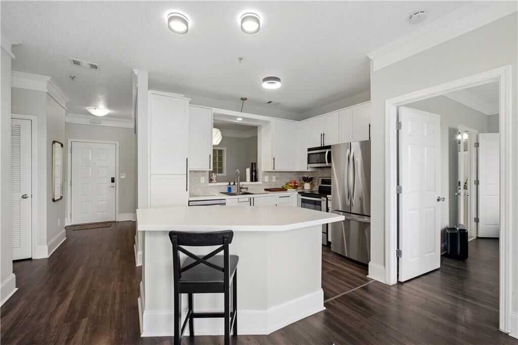 Property Photo: 400 17th Street NW 2407 GA 30363