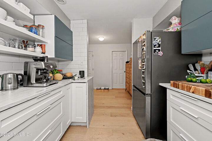 Property Photo:  37 Prospect Street  CT 06830 
