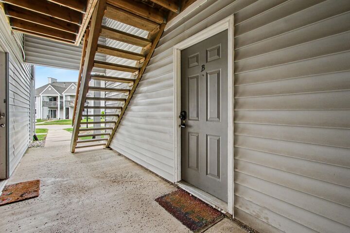 Property Photo: 1086 Millpond, Unit B Road IN 46385