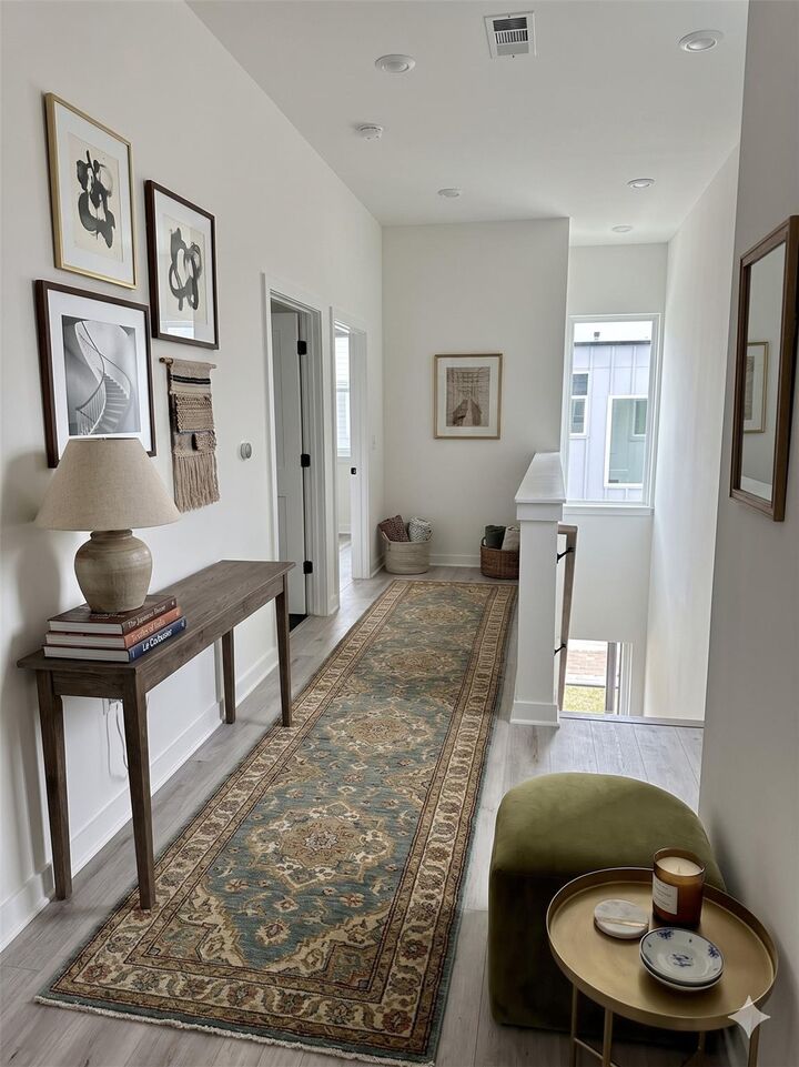 Property Photo:  2000 Riverside Farms 13101  TX 78741 