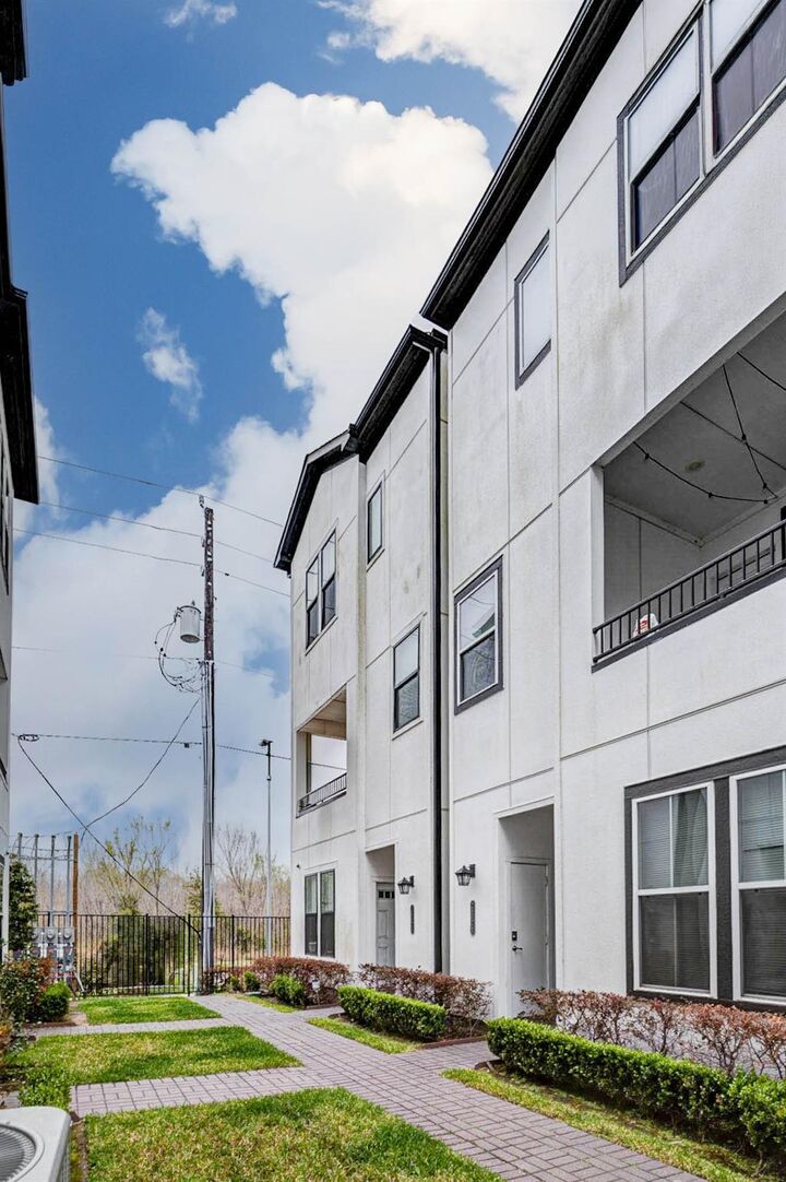 Property Photo:  2802 Grand Fountains Drive A  TX 77054 