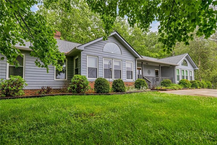 Property Photo:  1142 Hartzog Ford Road  NC 28694 