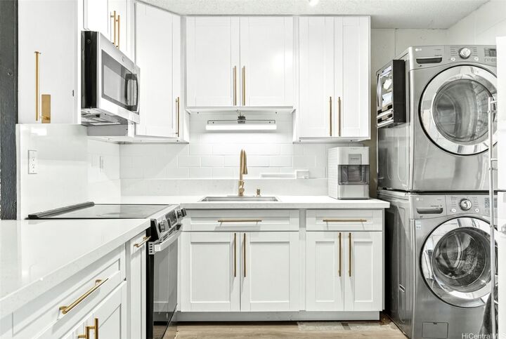 Property Photo:  95-2051 Waikalani Place E403  HI 96789 
