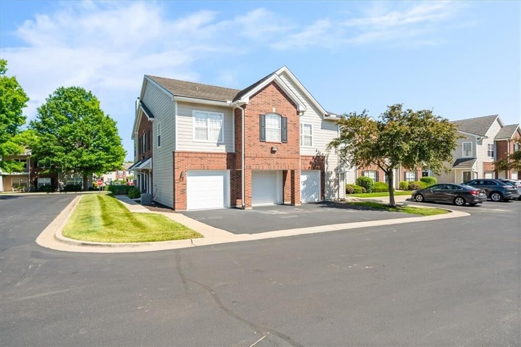 Property Photo:  11612 Tomahawk Creek Parkway B  KS 66211 